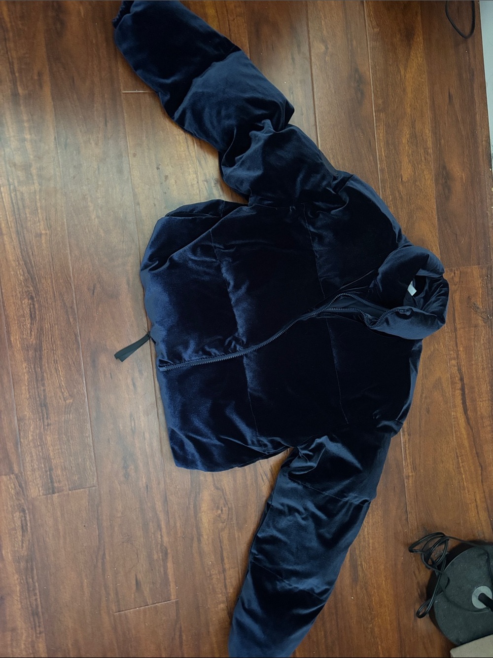 Fabletics Velvet Puffer Jacket - Navy Blue